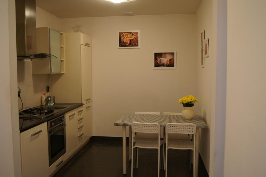 Krucza By Rental Apartments Warszawa Eksteriør billede