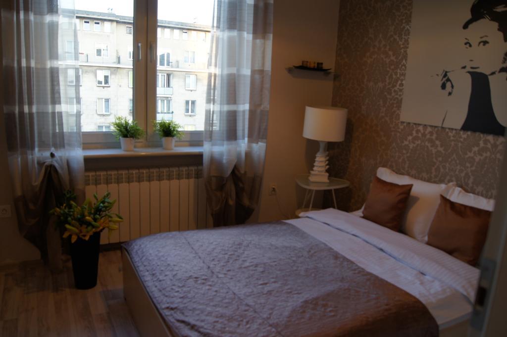 Krucza By Rental Apartments Warszawa Eksteriør billede